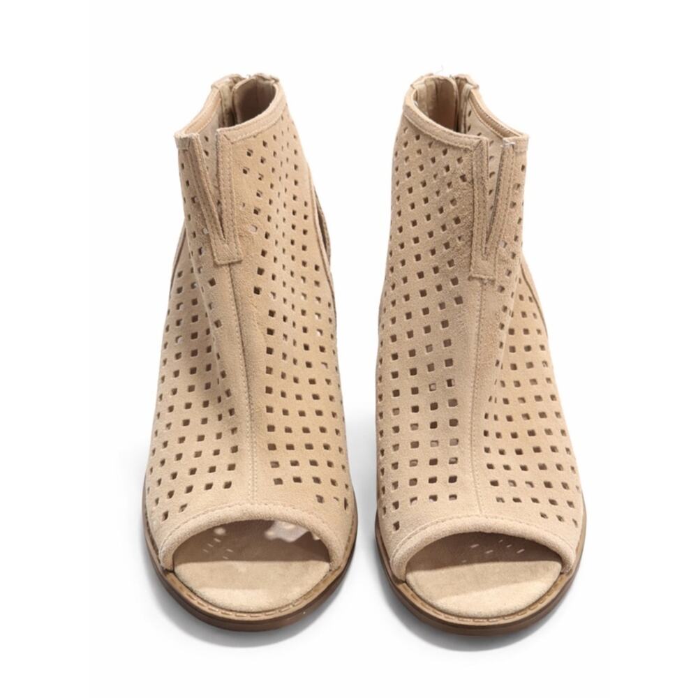Dirty Laundry Beige Perforated Peep Toe Booties Block Heel Size 10